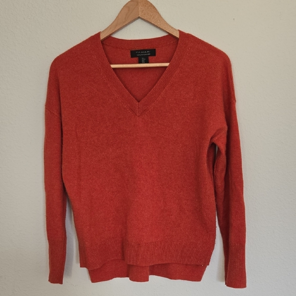 Tahari 100% Cashmere Women's V-Neck Sweater - Orange Size S